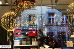 Vitrines de Noël 2024 au Printemps Haussmann 